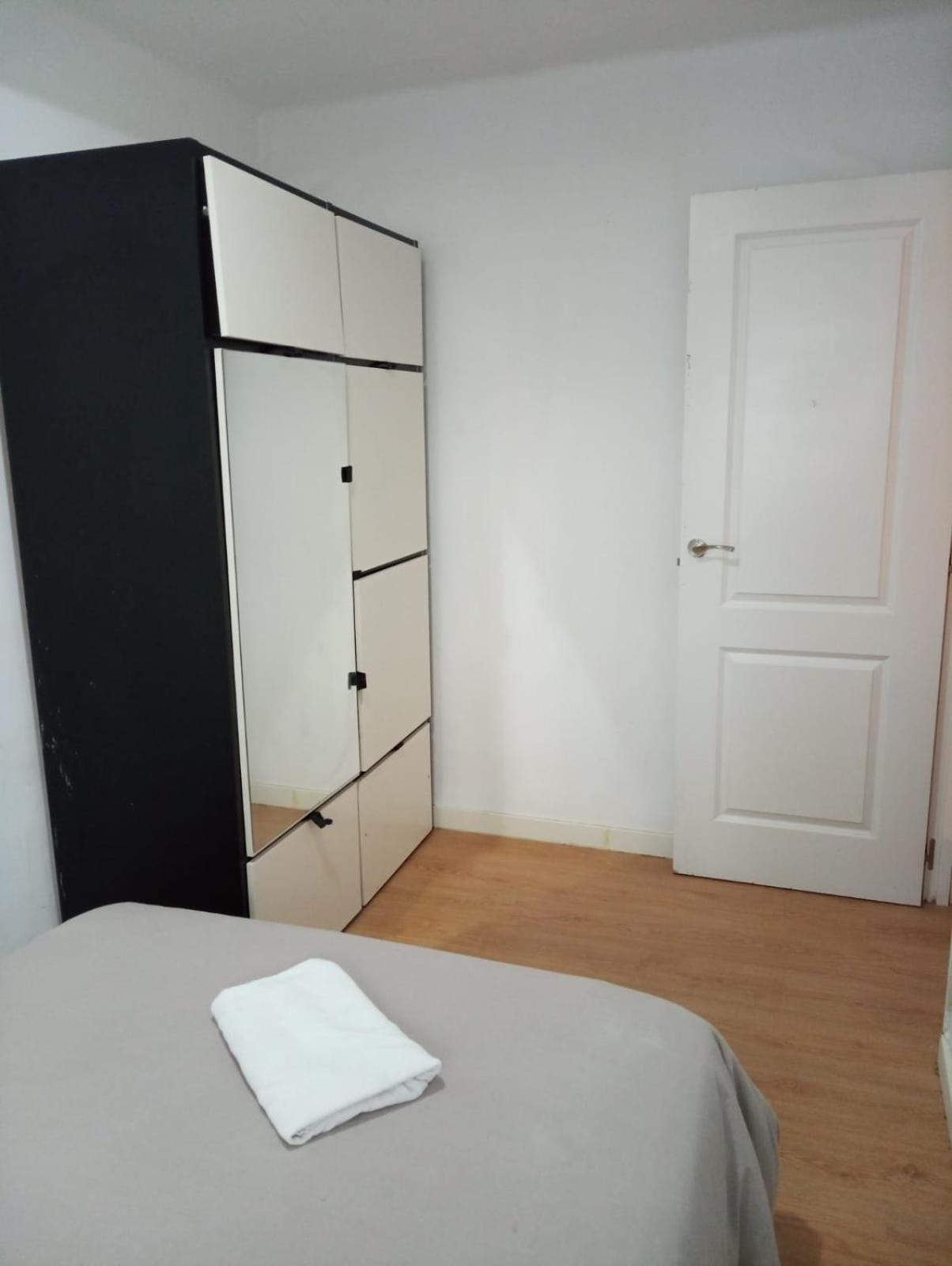 Apartamento 3 Dormitorios En Sanchez Preciados Madrid Kültér fotó